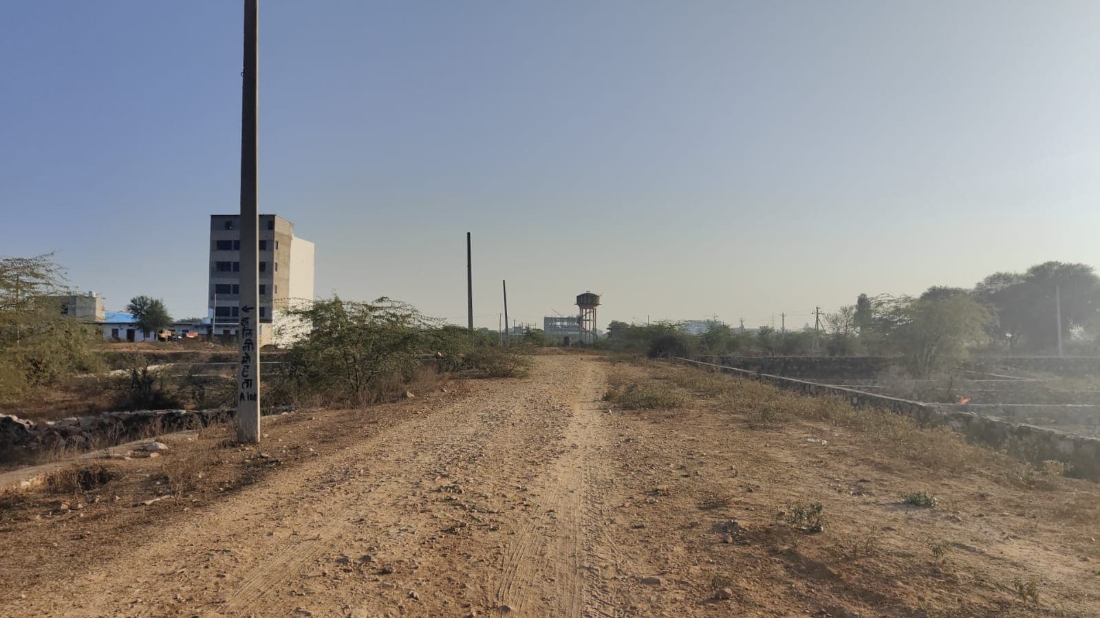213 square yard, JDA, North, Residential plot is available for sale at Jagatpura — photo 1